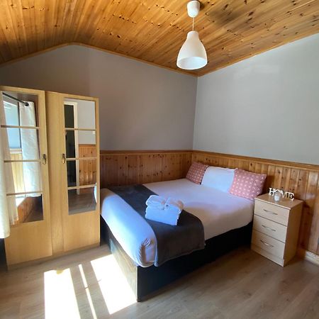 Cosy City Centre Guest Room Shared Home Galway Exteriör bild