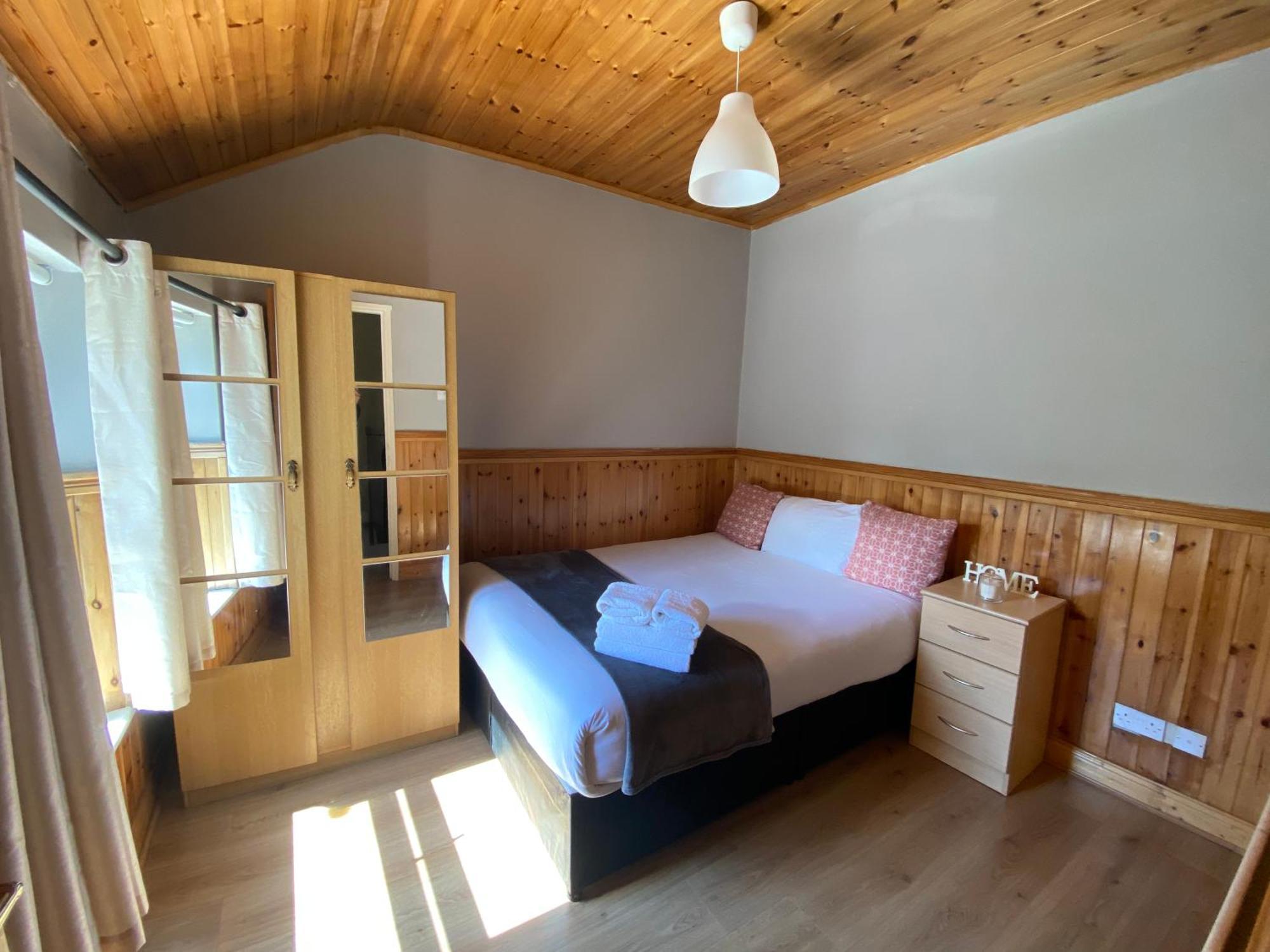 Cosy City Centre Guest Room Shared Home Galway Exteriör bild